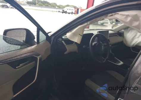 2024 Toyota Rav4 Xle from USA, damaged, VIN 2T3P1RFV9RW488800